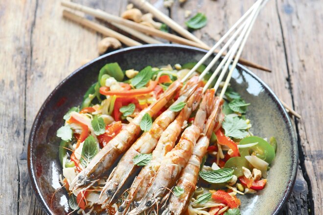 Gamba's op Aziatische wijze op de ENO plancha
